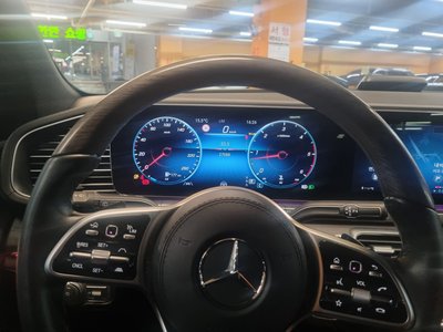 MERCEDES-BENZ GLS - 3