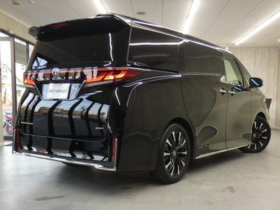 TOYOTA VELLFIRE - 2
