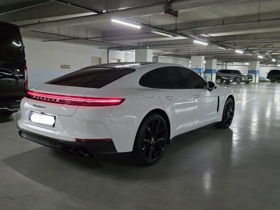 PORSCHE PANAMERA - 6