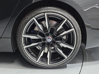 2022 BMW 8 SERIES photo 8