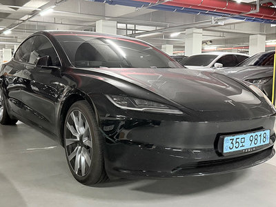 TESLA MODEL 3 - 2