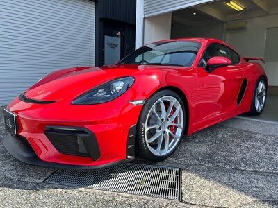 PORSCHE 718 CAYMAN