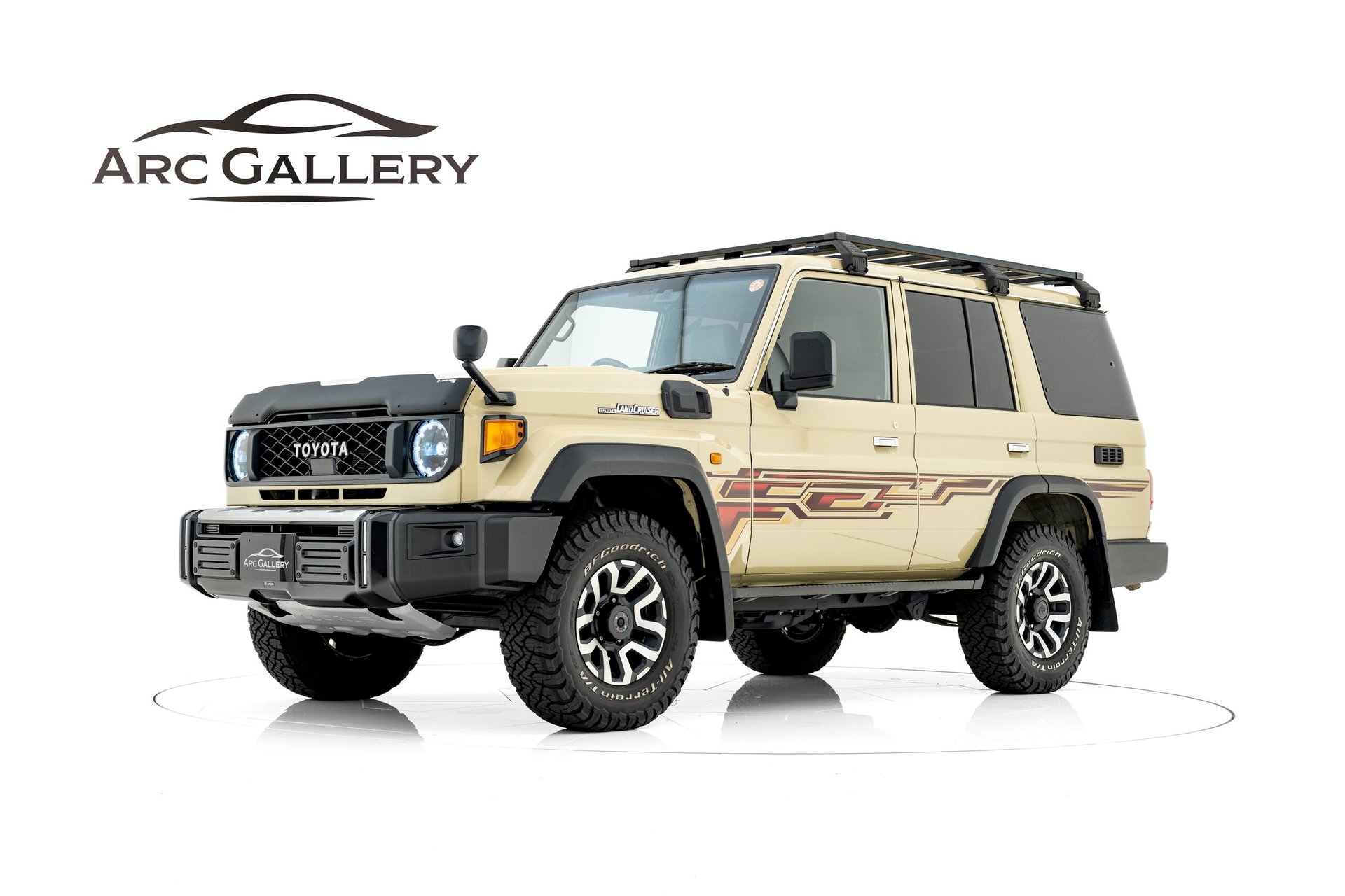 TOYOTA LAND CRUISER 70 - View 1