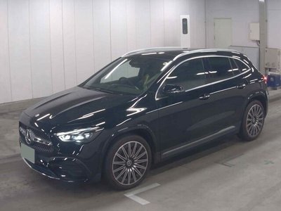 MERCEDES-BENZ GLA - 4