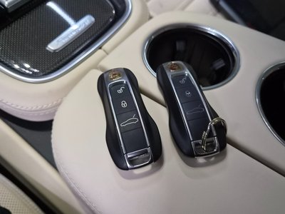 2018 Porsche PANAMERA 缩略图 15