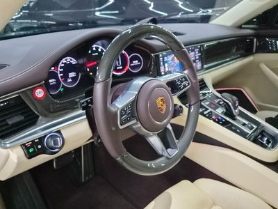 2018 Porsche PANAMERA 照片 9