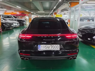 2018 Porsche PANAMERA 照片 6