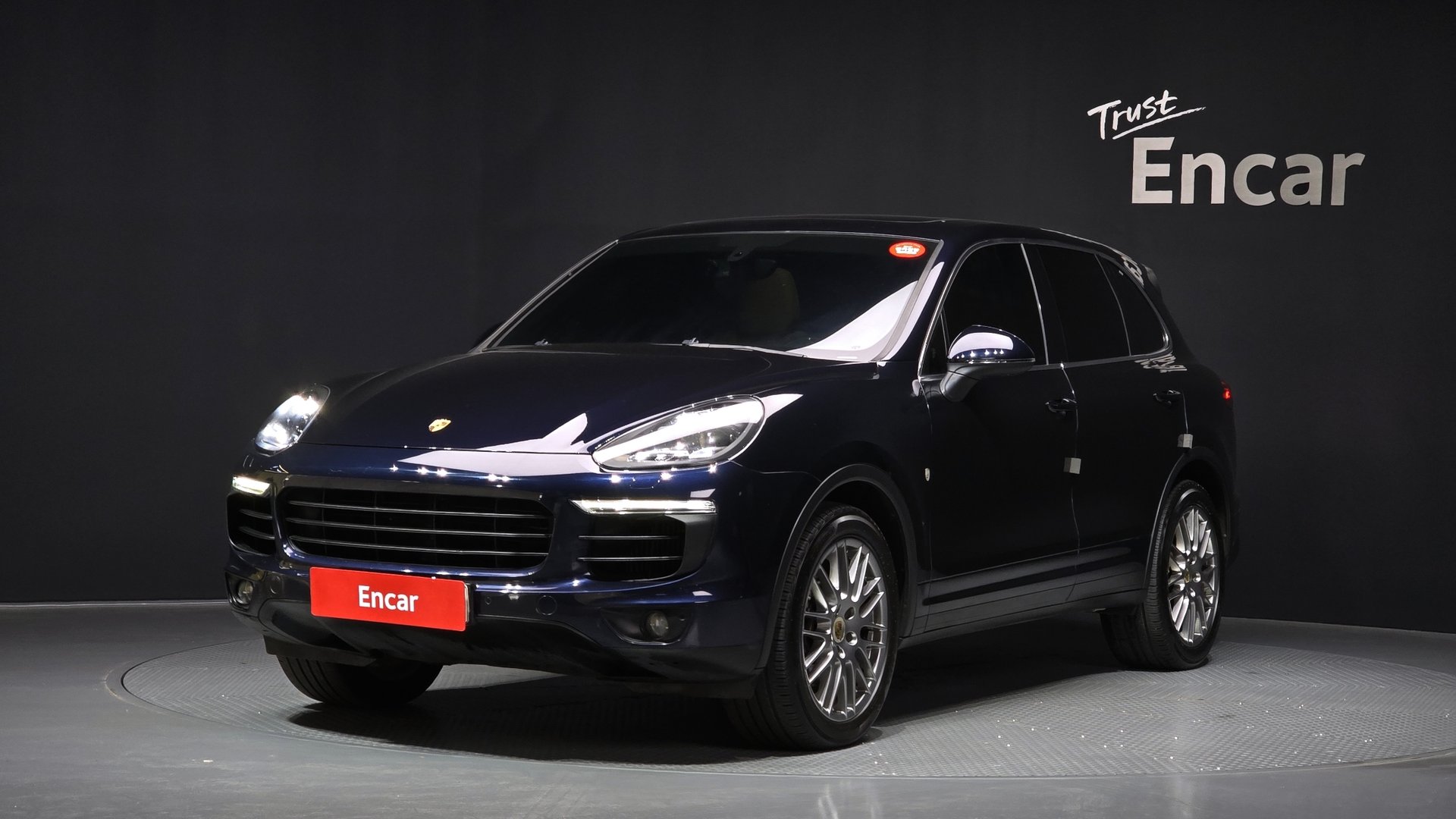 PORSCHE CAYENNE - View 1