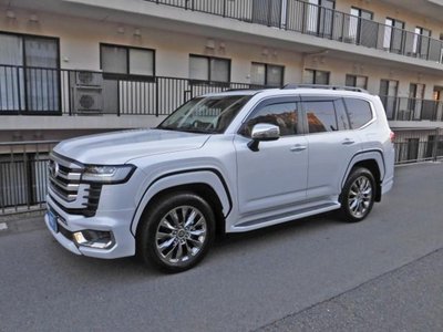 TOYOTA LAND CRUISER 300 - 6