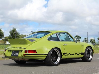 PORSCHE 911 - 8