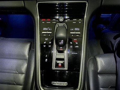 PORSCHE PANAMERA - 6