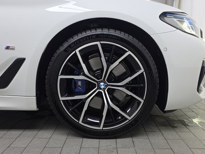 BMW 5 SERIES - 8