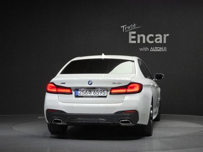 BMW 5 SERIES - 4