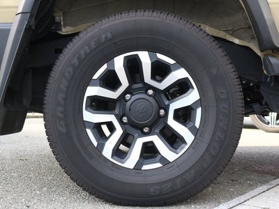 2025 Toyota LAND CRUISER 70 缩略图 20
