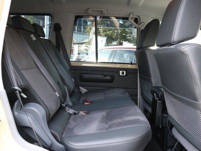 2025 Toyota LAND CRUISER 70 缩略图 39