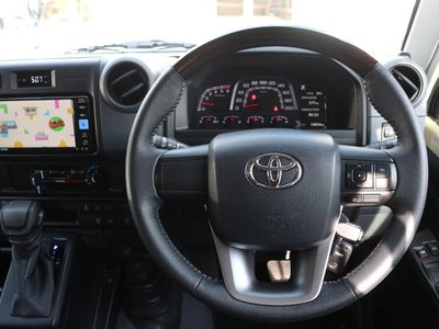2025 Toyota LAND CRUISER 70 缩略图 14
