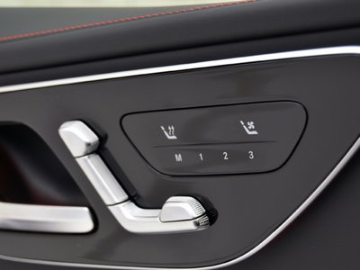 صورة مصغرة 17 لـ 2023 Mercedes-BENZ C-CLASS AMG