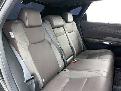 LEXUS RX - 9