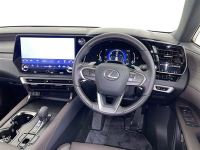 LEXUS RX - 8