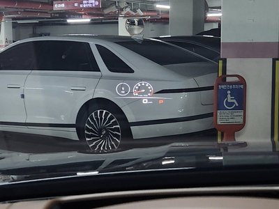 2020 Porsche CAYENNE thumbnail 12