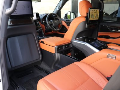 2024 Lexus LX — миниатюра 50