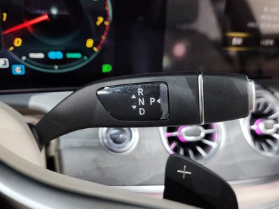 MERCEDES-BENZ CLS - 9