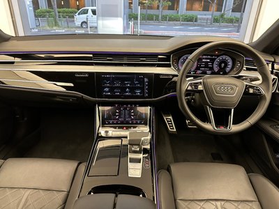 AUDI A8 - 3