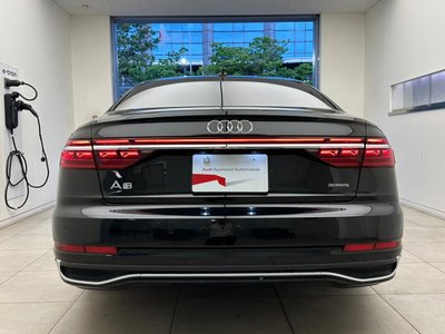 AUDI A8 - 8