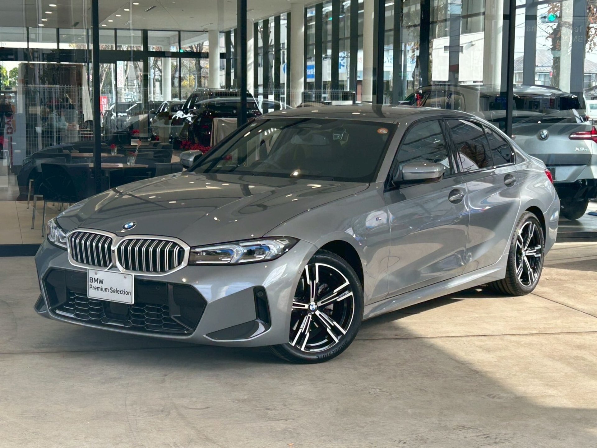 BMW 3 SERIES - View 1