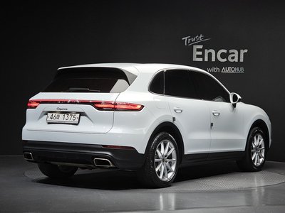PORSCHE CAYENNE - 4