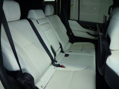 2025 Lexus LX 缩略图 22