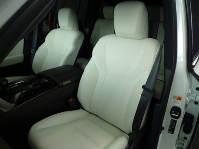 2025 Lexus LX 缩略图 18