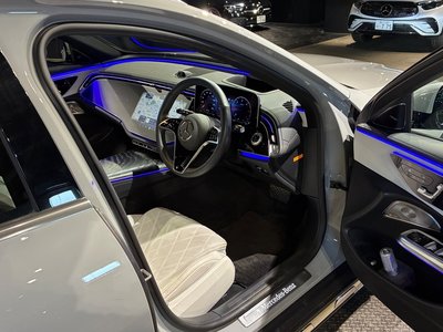 MERCEDES-BENZ E-CLASS - 4