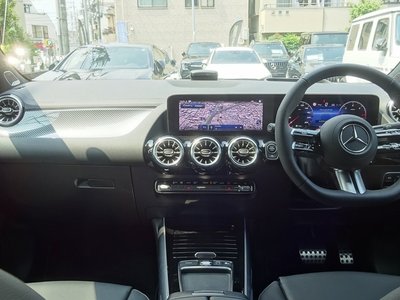 صورة 7 لـ 2025 Mercedes-BENZ GLA