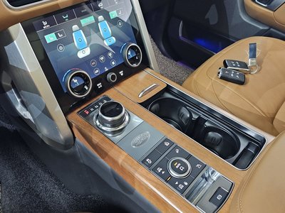 2018 LAND Rover RANGE ROVER — миниатюра 12