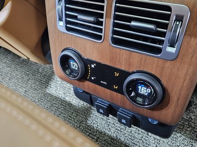 2018 LAND Rover RANGE ROVER — миниатюра 24