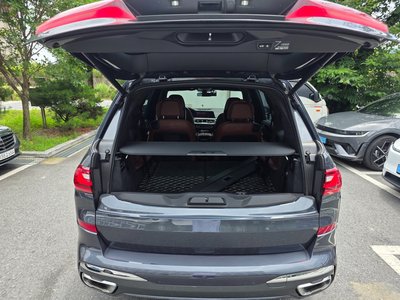 2020 BMW X7 — миниатюра 12