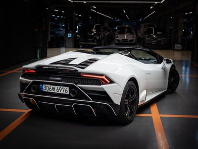 LAMBORGHINI HURACAN - 3