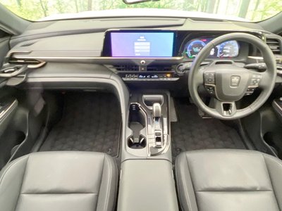 TOYOTA CROWN SPORT - 2