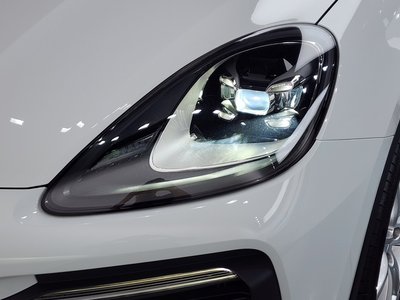 PORSCHE CAYENNE - 9