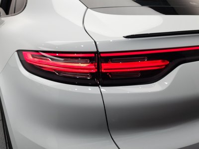 PORSCHE CAYENNE - 10