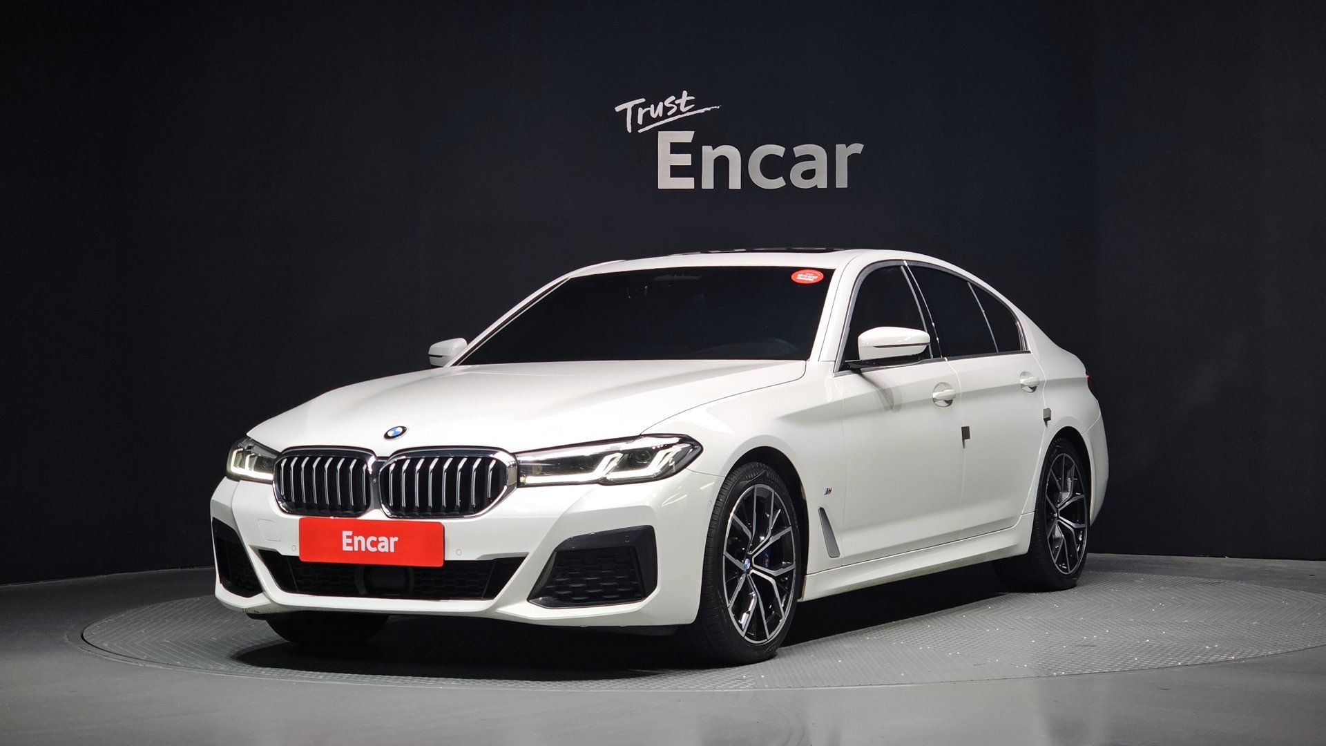 BMW 5 SERIES - View 1