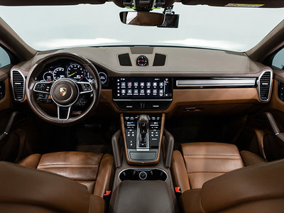 PORSCHE CAYENNE - 4