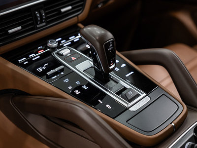 PORSCHE CAYENNE - 9