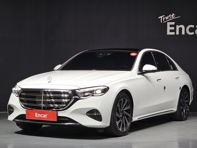 MERCEDES-BENZ E-CLASS - 1