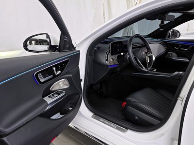 MERCEDES-BENZ E-CLASS - 10