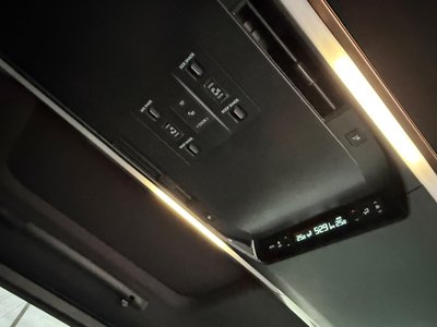 TOYOTA VELLFIRE - 10