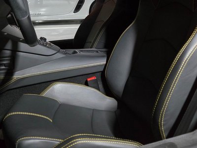 LAMBORGHINI AVENTADOR - 6