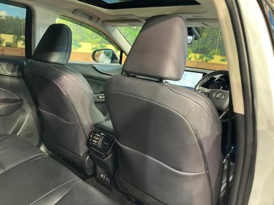 صورة مصغرة 38 لـ 2022 Lexus NX