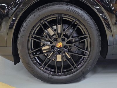 PORSCHE CAYENNE - 6